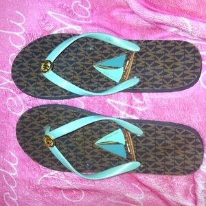 Mk sandals